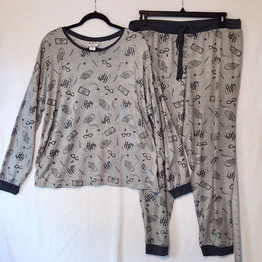 Wizarding World Women's XL Harry Potter Gray Cozy Pajama Set